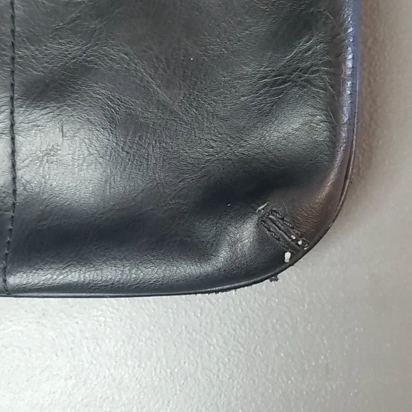 Hugo Boss Envelope Bag - Picture 3 of 16